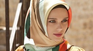 Armine Eşarp Modelleri